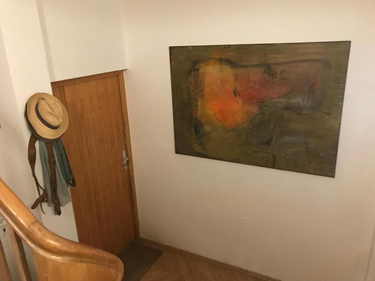 Charmante Altbau-Dg-Wohnung 뮌헨 외부 사진
