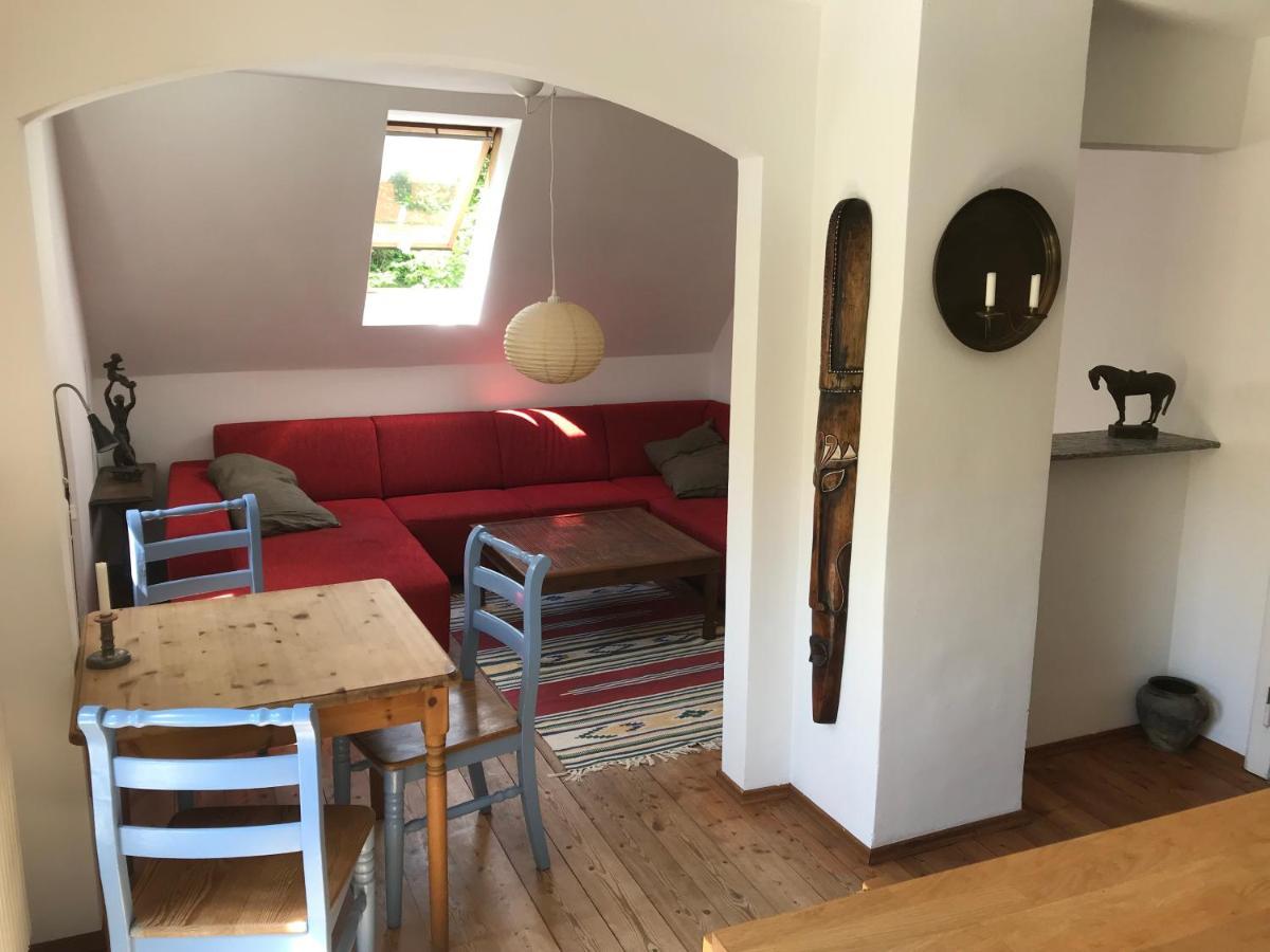 Charmante Altbau-Dg-Wohnung 뮌헨 외부 사진