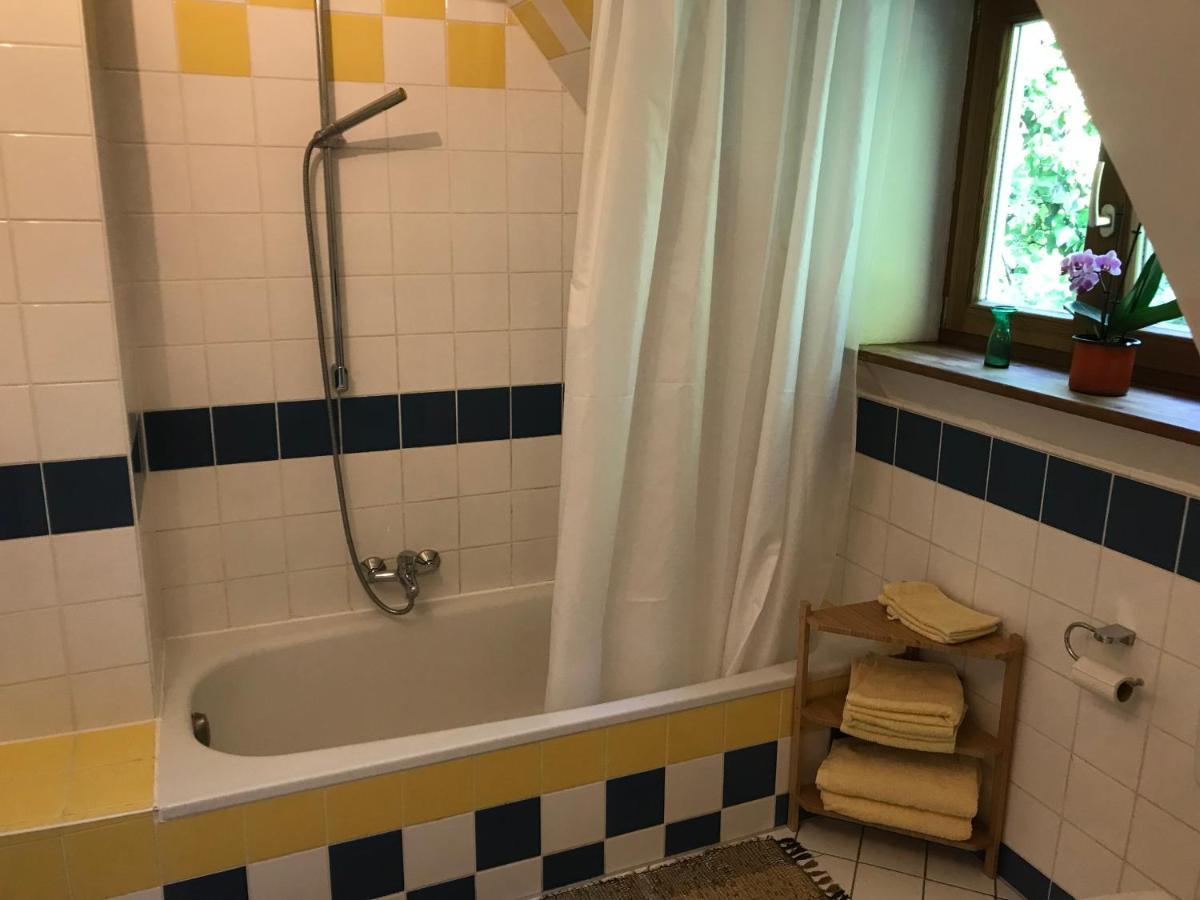 Charmante Altbau-Dg-Wohnung 뮌헨 외부 사진